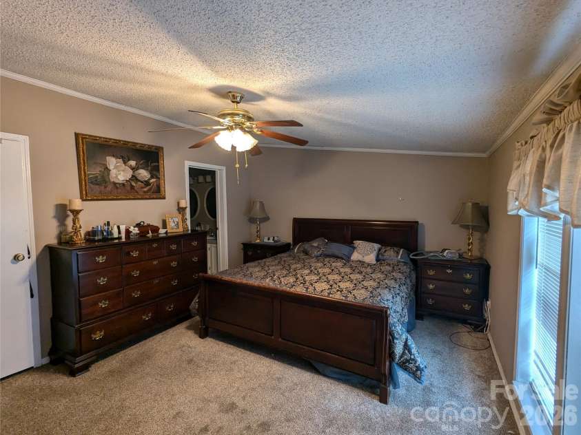 6846 Potter Road, Matthews, NC 28104.  MLS# CAR4349179, YatesRealty ID 17640. 