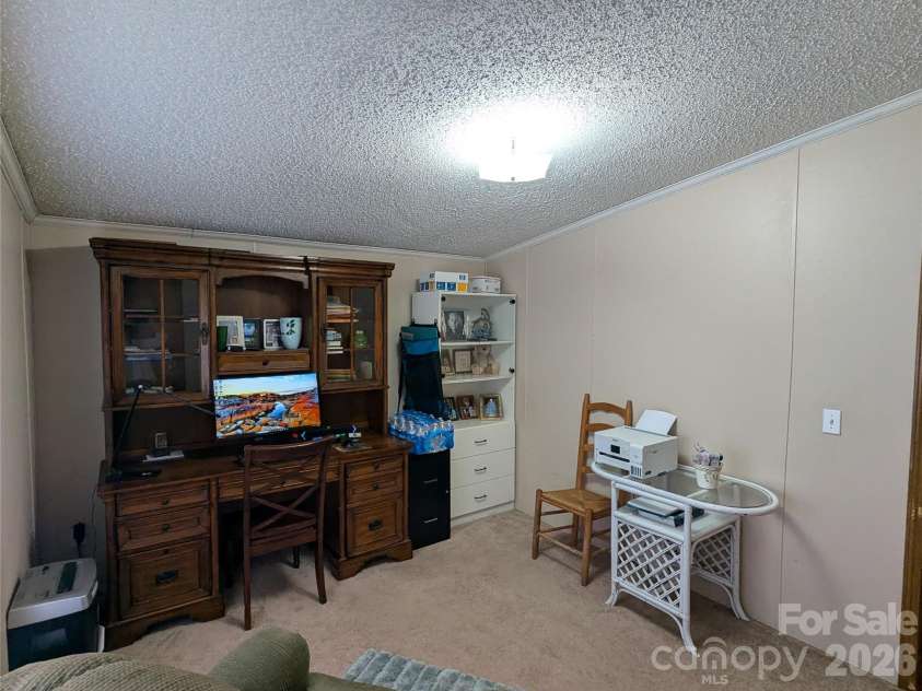 6846 Potter Road, Matthews, NC 28104.  MLS# CAR4349179, YatesRealty ID 17640. 