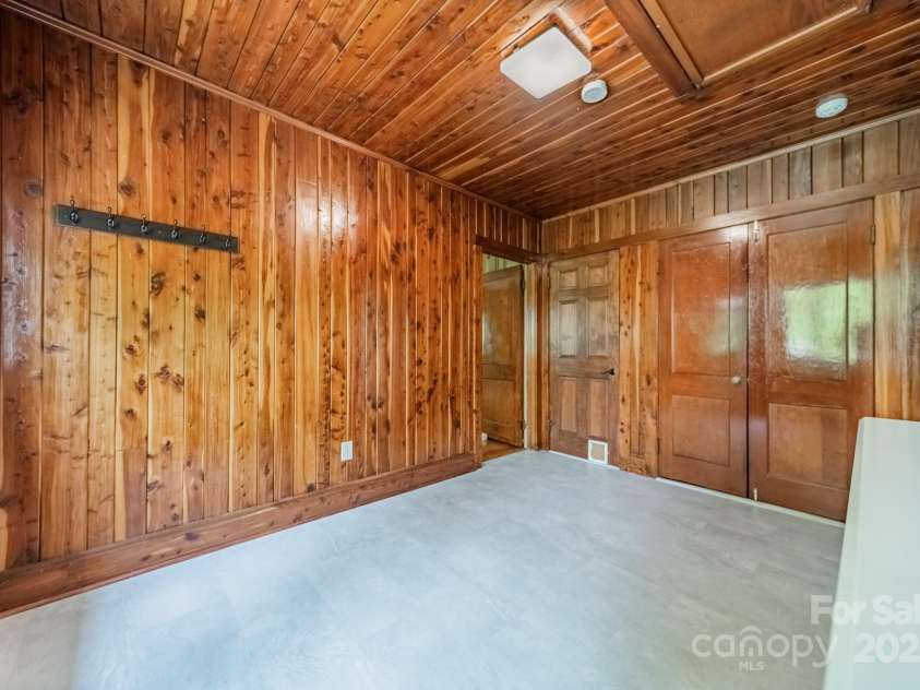 2646 Jacobs Road, Gastonia, NC 28054.  MLS# CAR4245565, YatesRealty ID 17641. 