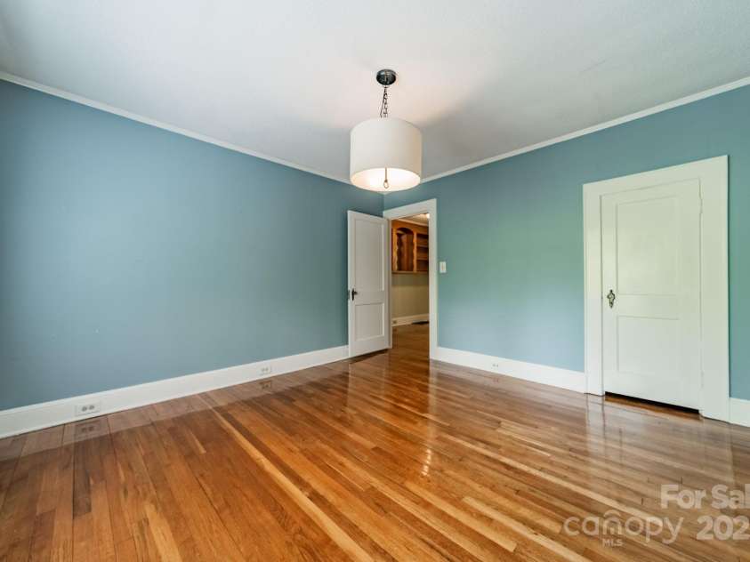 2646 Jacobs Road, Gastonia, NC 28054.  MLS# CAR4245565, YatesRealty ID 17641. 