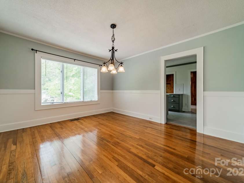 2646 Jacobs Road, Gastonia, NC 28054.  MLS# CAR4245565, YatesRealty ID 17641. Dining Room