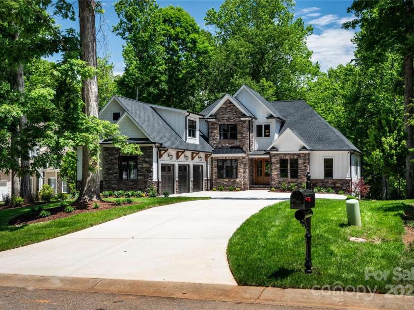 7703 Juniper Lane, Denver, NC 28037.  MLS# CAR4260434, YatesRealty ID 17642. 