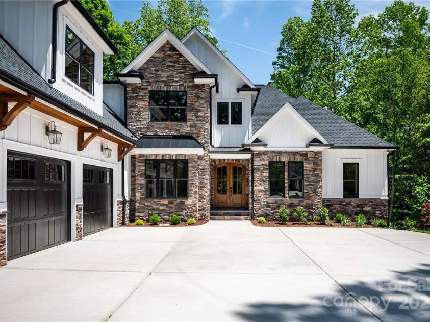 7703 Juniper Lane, Denver, NC 28037.  MLS# CAR4260434, YatesRealty ID 17642. 