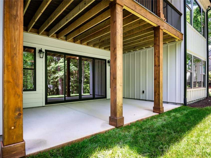 7703 Juniper Lane, Denver, NC 28037.  MLS# CAR4260434, YatesRealty ID 17642. 