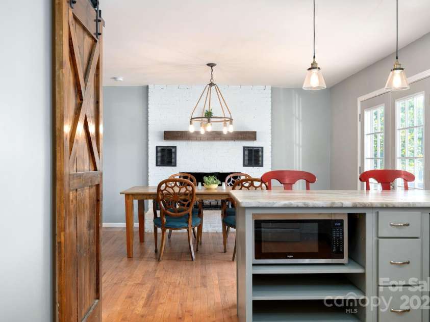 58 Braddock Way, Asheville, NC 28803.  MLS# CAR4246877, YatesRealty ID 17643. Open to Dining Area