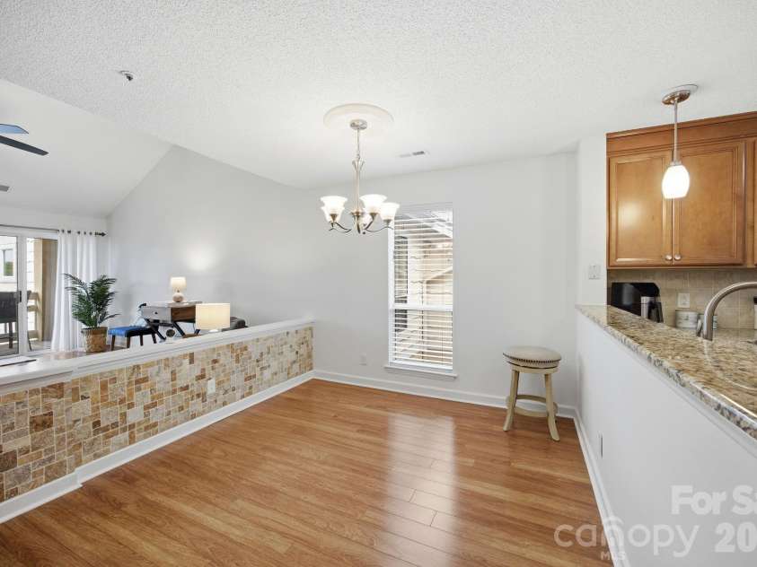 18009 Kings Point Drive, Cornelius, NC 28031.  MLS# CAR4389231, YatesRealty ID 17644. 