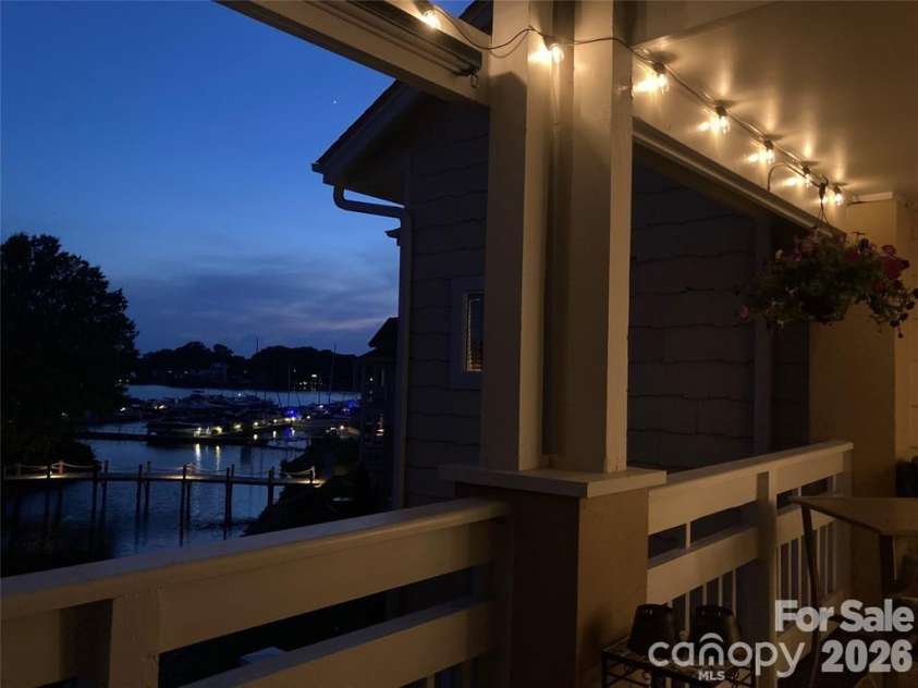 18009 Kings Point Drive, Cornelius, NC 28031.  MLS# CAR4389231, YatesRealty ID 17644. 