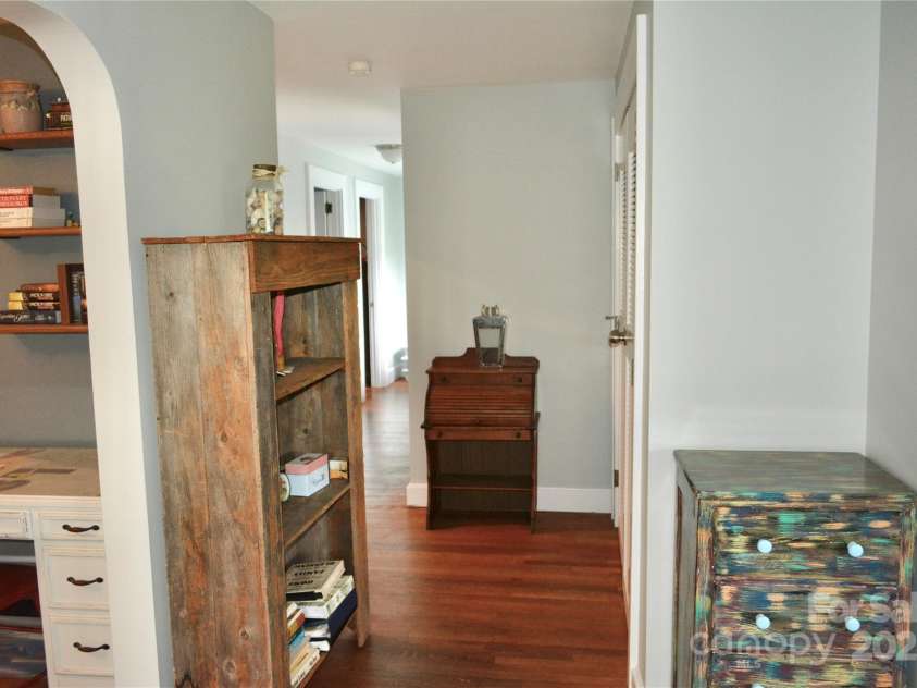 53 Windy Oaks Ridge, Burnsville, NC 28714.  MLS# CAR4259411, YatesRealty ID 17644. 