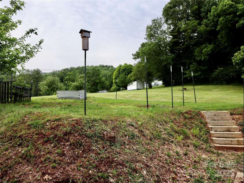 53 Windy Oaks Ridge, Burnsville, NC 28714.  MLS# CAR4259411, YatesRealty ID 17644. 