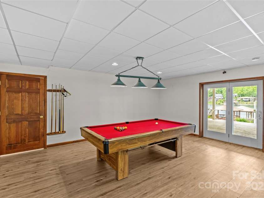 376 Oak Tree Road, Mooresville, NC 28117.  MLS# CAR4247932, YatesRealty ID 17645. 