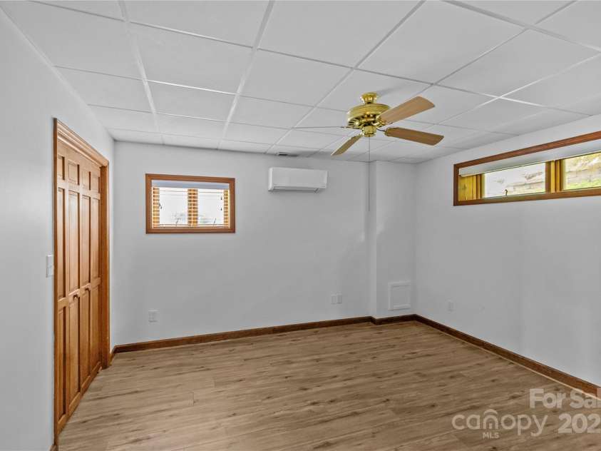 376 Oak Tree Road, Mooresville, NC 28117.  MLS# CAR4247932, YatesRealty ID 17645. 