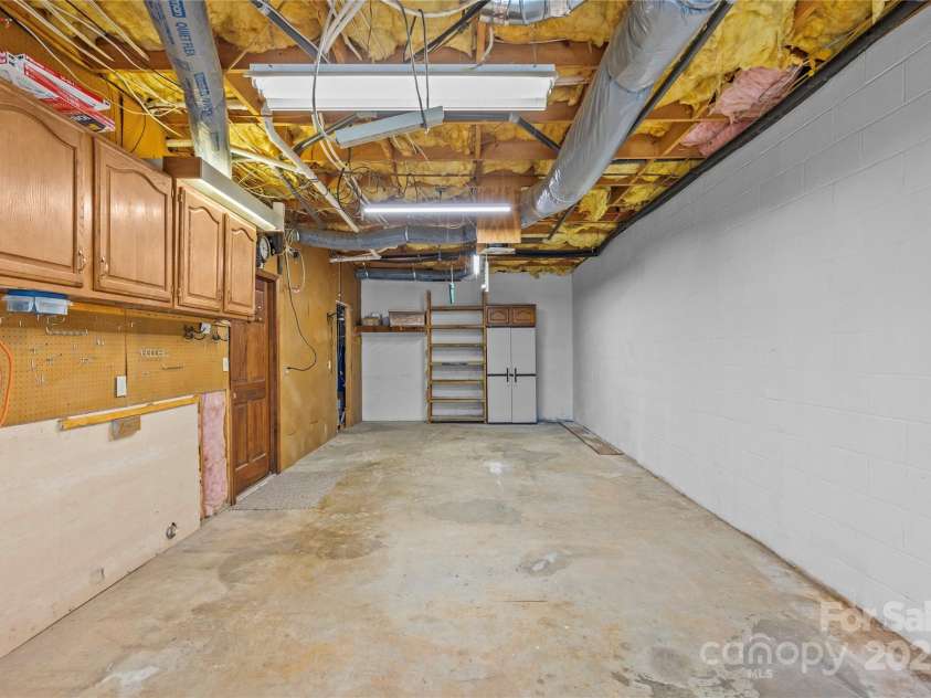 376 Oak Tree Road, Mooresville, NC 28117.  MLS# CAR4247932, YatesRealty ID 17645. 