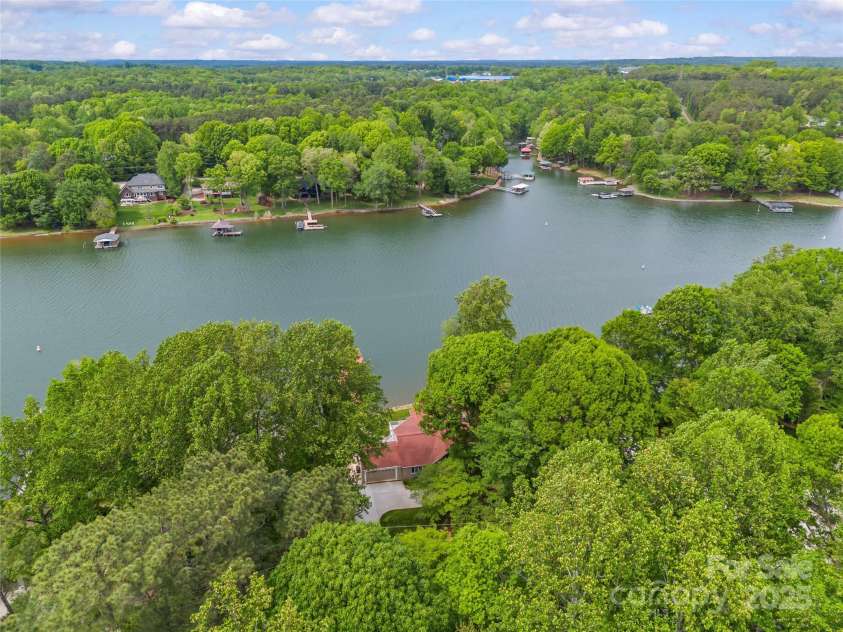 376 Oak Tree Road, Mooresville, NC 28117.  MLS# CAR4247932, YatesRealty ID 17645. 