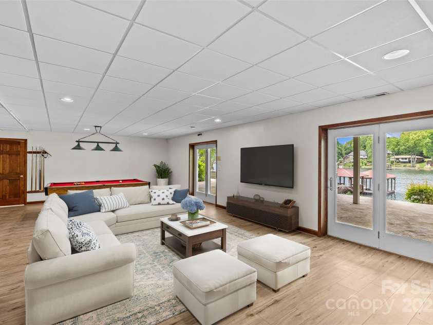 376 Oak Tree Road, Mooresville, NC 28117.  MLS# CAR4247932, YatesRealty ID 17645. Virtually staged photo