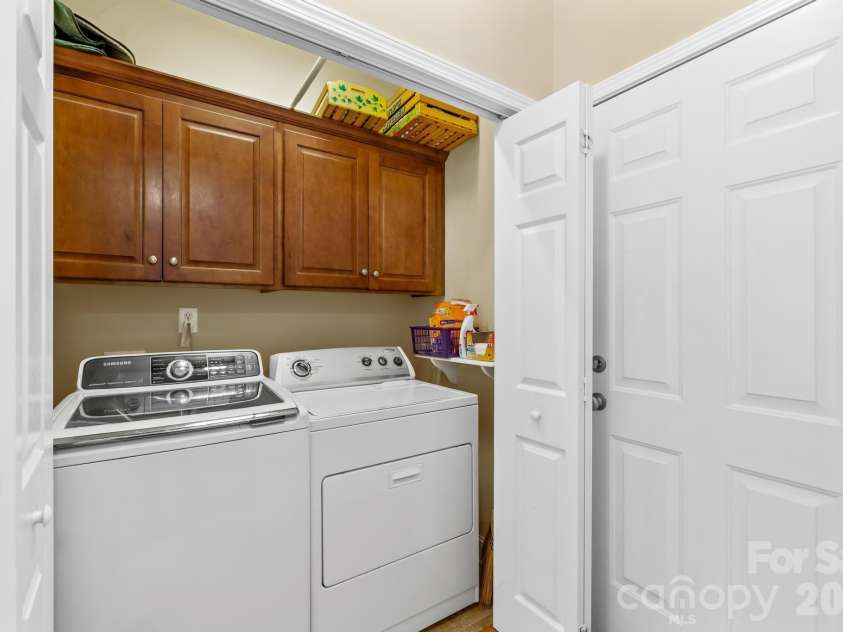 1131 Greenheather Drive, Salisbury, NC 28147.  MLS# CAR4357803, YatesRealty ID 17646. Laundry