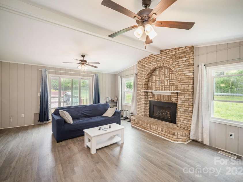 1211 Mirror Park Drive, Salisbury, NC 28146.  MLS# CAR4251725, YatesRealty ID 17647. 