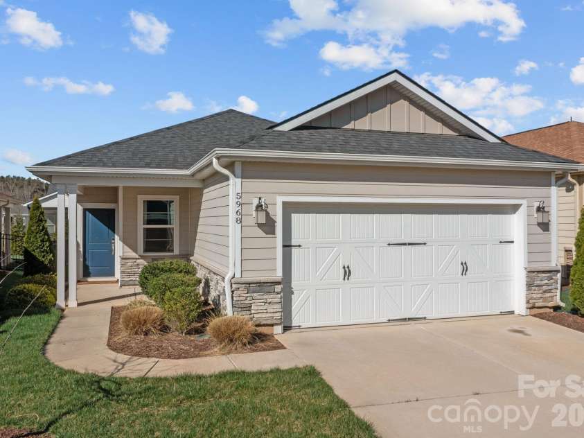5968 Pier Drive, Denver, NC 28037.  MLS# CAR4359194, YatesRealty ID 17647. 