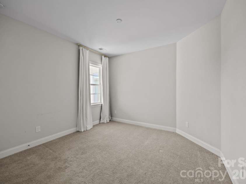 5968 Pier Drive, Denver, NC 28037.  MLS# CAR4359194, YatesRealty ID 17647. 