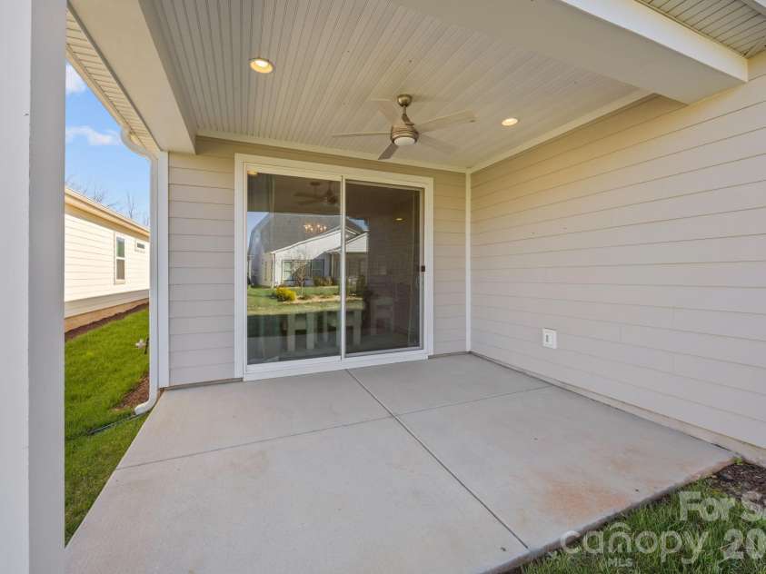 5968 Pier Drive, Denver, NC 28037.  MLS# CAR4359194, YatesRealty ID 17647. 