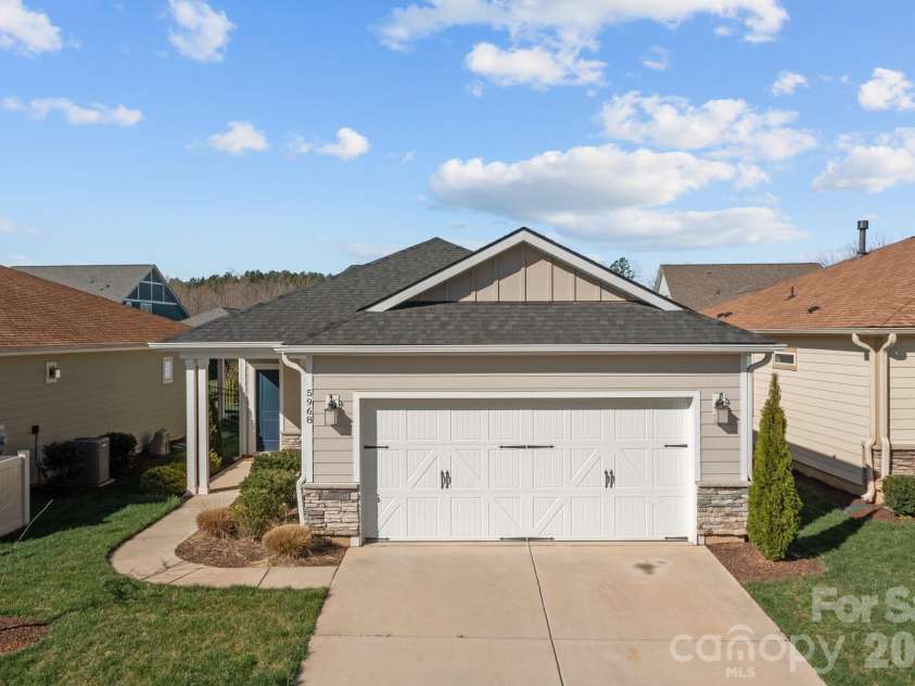 5968 Pier Drive, Denver, NC 28037.  MLS# CAR4359194, YatesRealty ID 17647. 