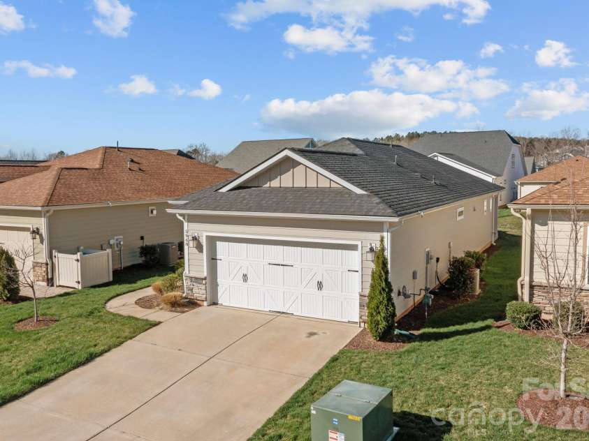 5968 Pier Drive, Denver, NC 28037.  MLS# CAR4359194, YatesRealty ID 17647. 