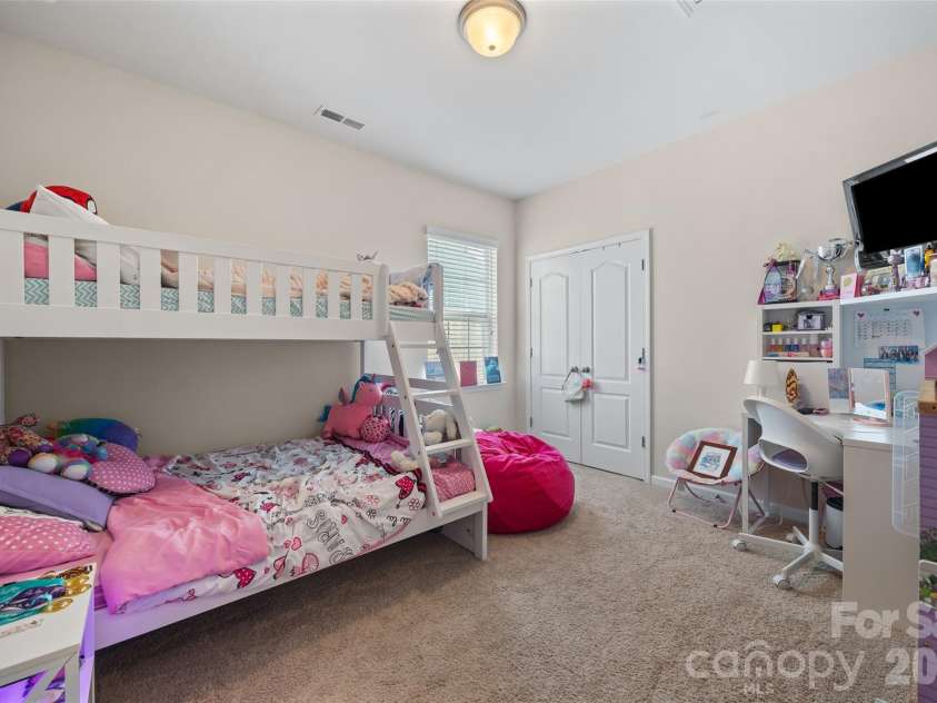 327 Hawks Creek Parkway, Fort Mill, SC 29708.  MLS# CAR4360891, YatesRealty ID 17649. 2nd bedroom 