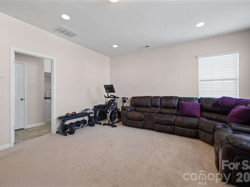 327 Hawks Creek Parkway, Fort Mill, SC 29708.  MLS# CAR4360891, YatesRealty ID 17649. Bonus room