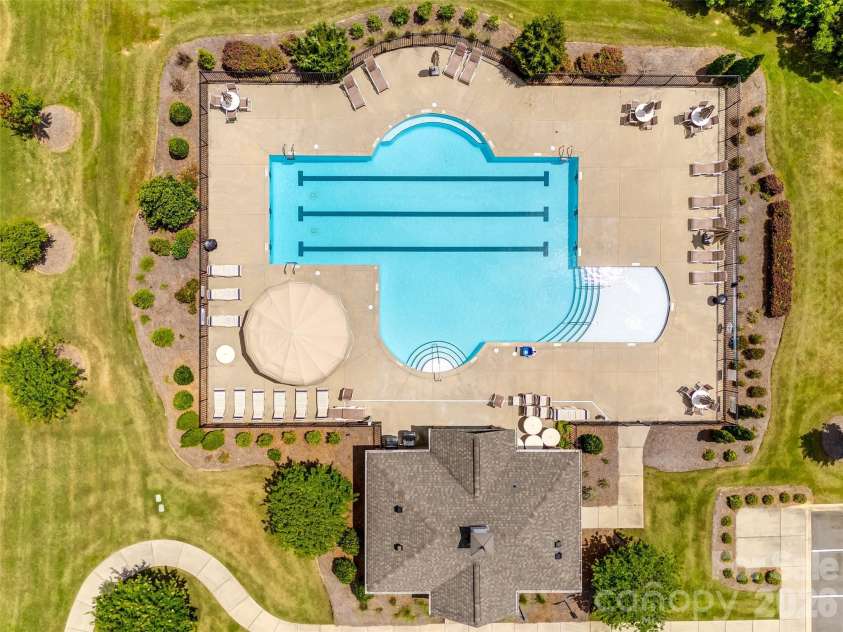 327 Hawks Creek Parkway, Fort Mill, SC 29708.  MLS# CAR4360891, YatesRealty ID 17649. Community pool