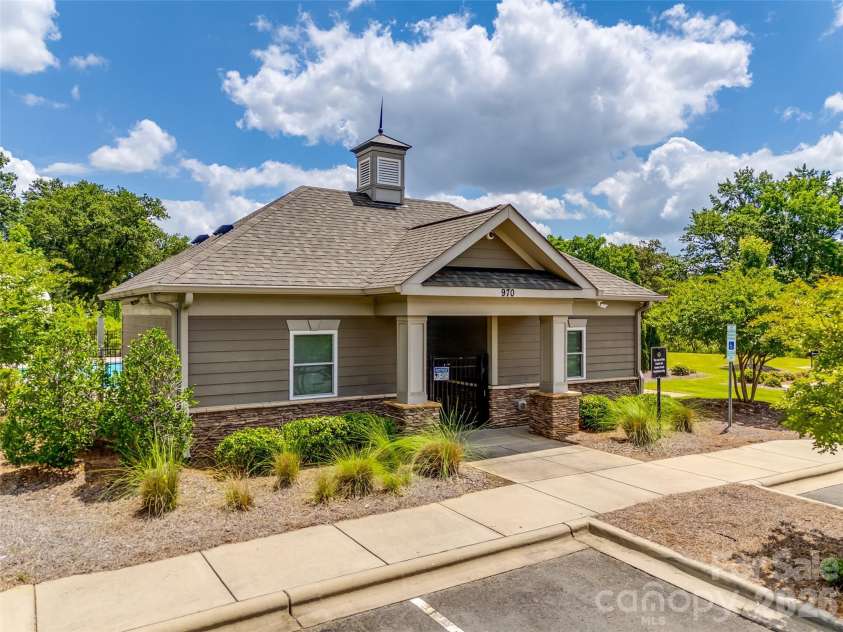 327 Hawks Creek Parkway, Fort Mill, SC 29708.  MLS# CAR4360891, YatesRealty ID 17649. Community pool