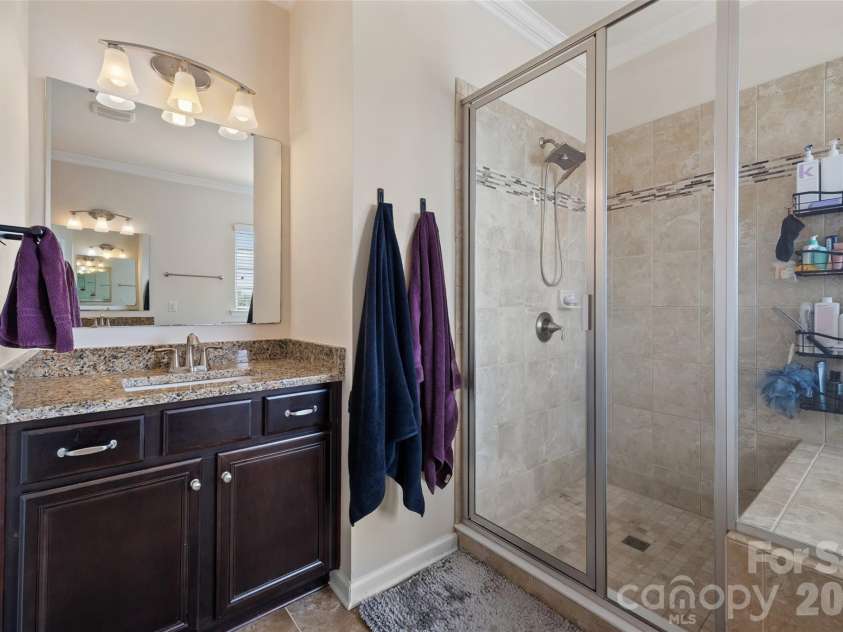 327 Hawks Creek Parkway, Fort Mill, SC 29708.  MLS# CAR4360891, YatesRealty ID 17649. Primary bathroom