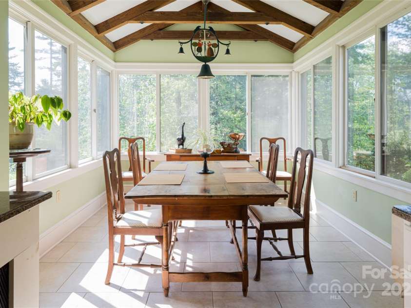 436 Vanderbilt Road, Asheville, NC 28803.  MLS# CAR4132682, YatesRealty ID 1765. 