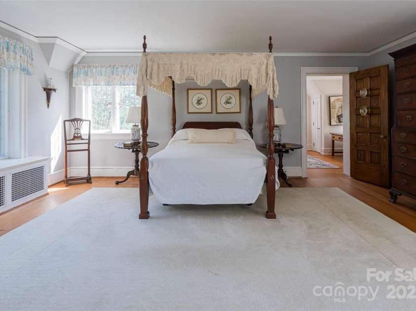 436 Vanderbilt Road, Asheville, NC 28803.  MLS# CAR4132682, YatesRealty ID 1765. 