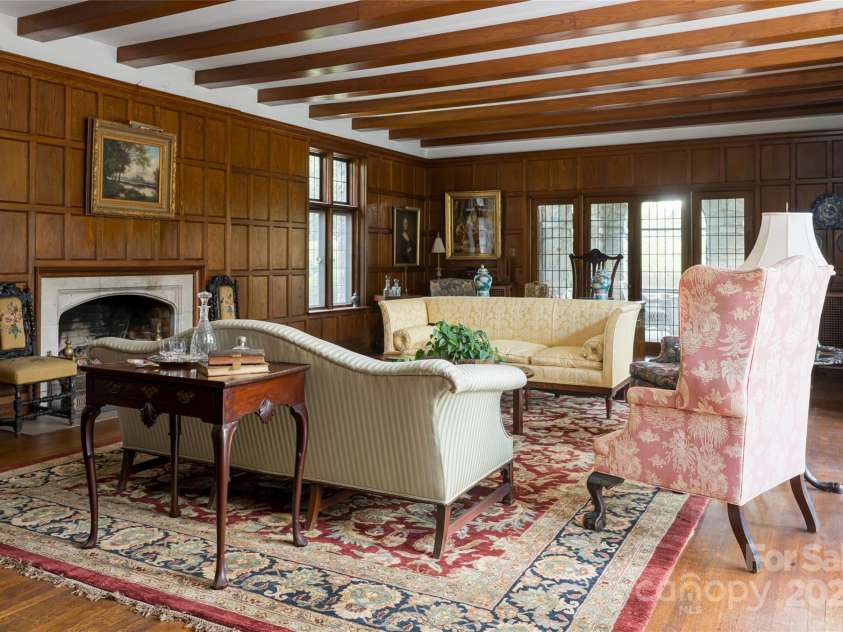 436 Vanderbilt Road, Asheville, NC 28803.  MLS# CAR4132682, YatesRealty ID 1765. 