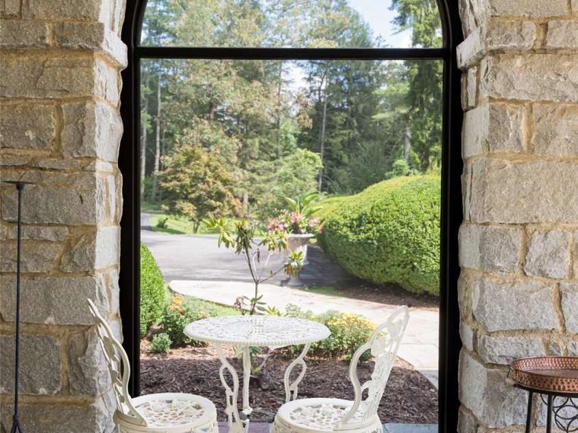 436 Vanderbilt Road, Asheville, NC 28803.  MLS# CAR4132682, YatesRealty ID 1765. 