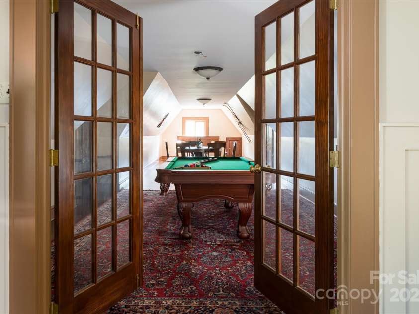 436 Vanderbilt Road, Asheville, NC 28803.  MLS# CAR4132682, YatesRealty ID 1765. 