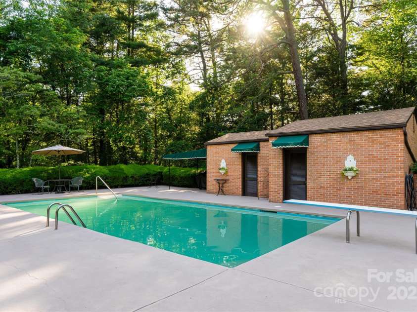 436 Vanderbilt Road, Asheville, NC 28803.  MLS# CAR4132682, YatesRealty ID 1765. 