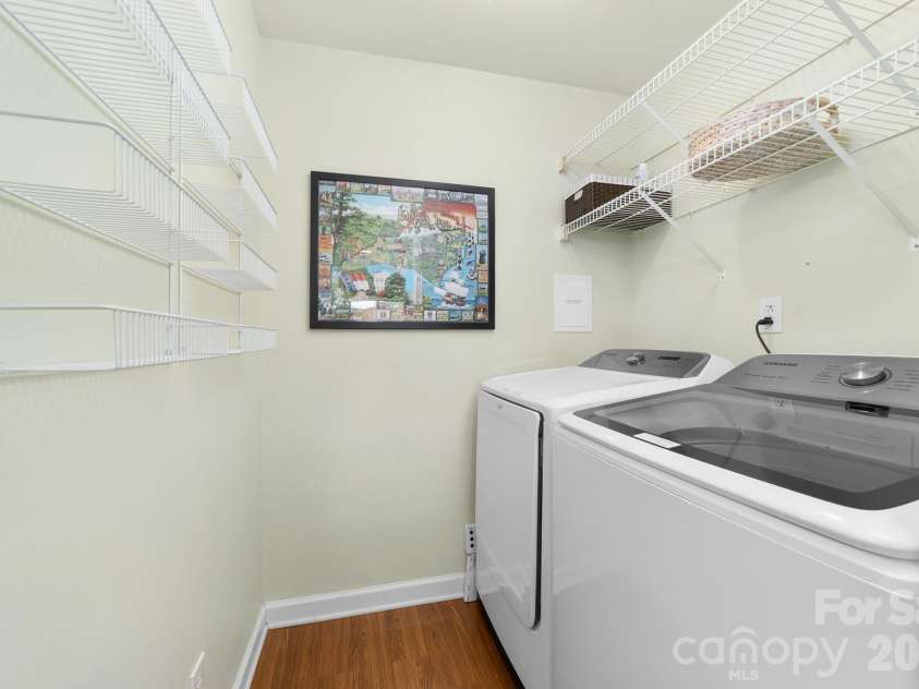 18633 Harborside Drive, Cornelius, NC 28031.  MLS# CAR4366033, YatesRealty ID 17653. 