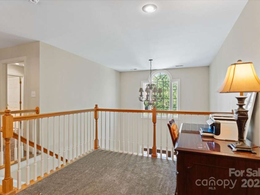 3124 17th Street Lane, Hickory, NC 28601.  MLS# CAR4260375, YatesRealty ID 17655. 