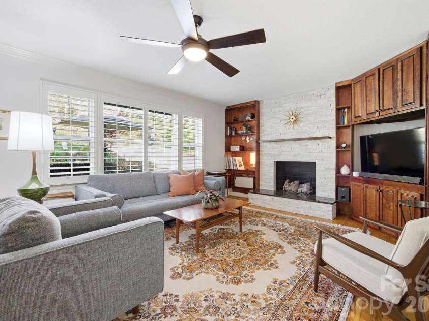 50 Hemlock Street, Arden, NC 28704.  MLS# CAR4364356, YatesRealty ID 17655. 