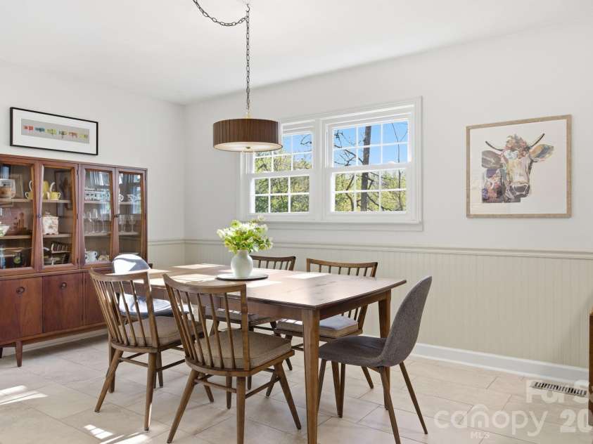 50 Hemlock Street, Arden, NC 28704.  MLS# CAR4364356, YatesRealty ID 17655. 