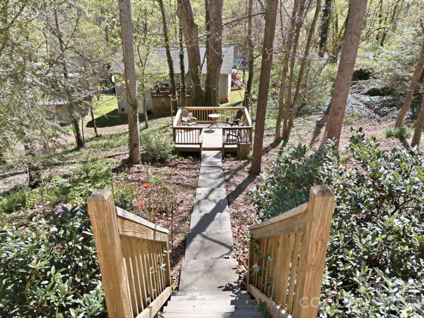50 Hemlock Street, Arden, NC 28704.  MLS# CAR4364356, YatesRealty ID 17655. 