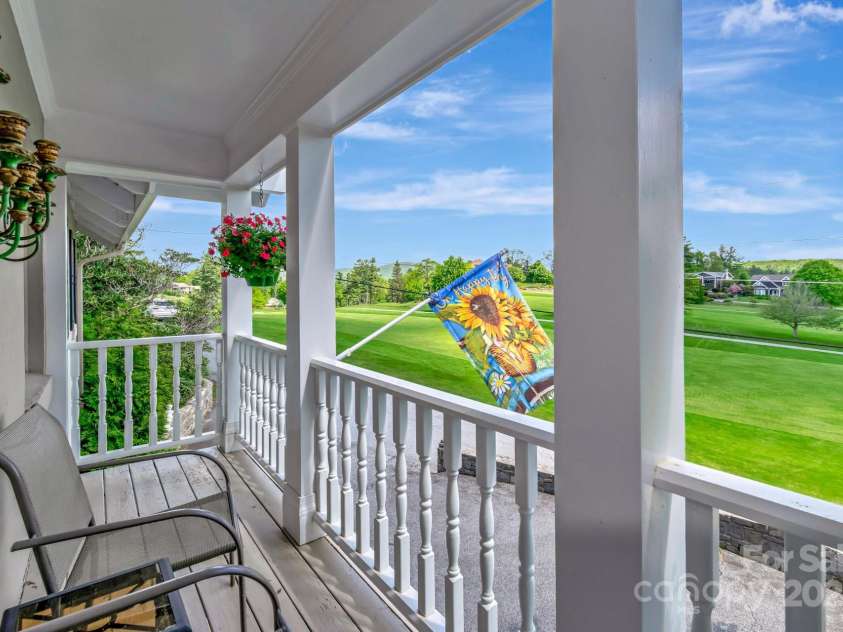 195 Fairway Lane, Blowing Rock, NC 28605.  MLS# CAR4264940, YatesRealty ID 17656. 