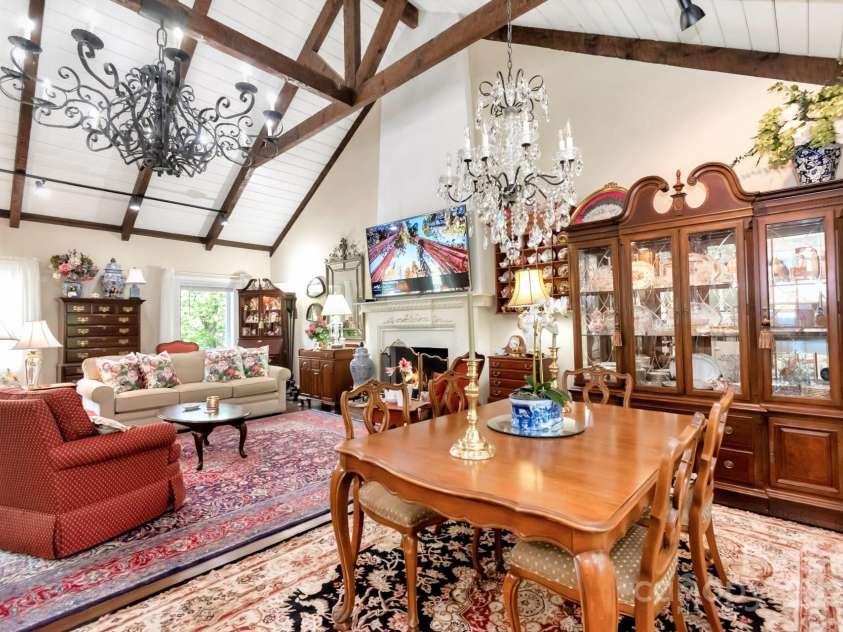 195 Fairway Lane, Blowing Rock, NC 28605.  MLS# CAR4264940, YatesRealty ID 17656. 