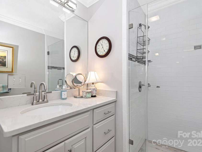 195 Fairway Lane, Blowing Rock, NC 28605.  MLS# CAR4264940, YatesRealty ID 17656. 