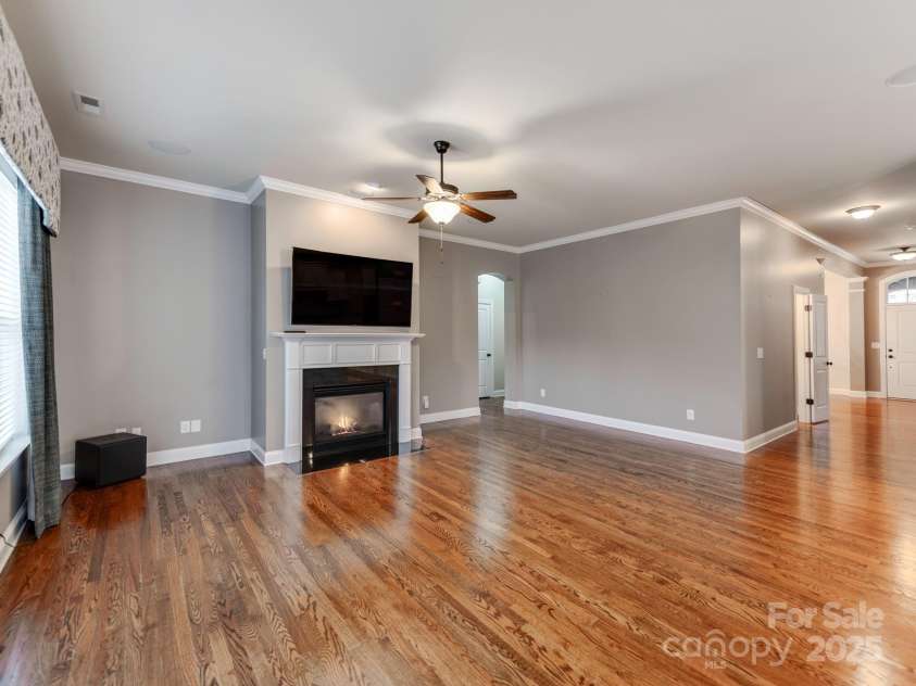 14700 Old Vermillion Drive, Huntersville, NC 28078.  MLS# CAR4265181, YatesRealty ID 17657. 