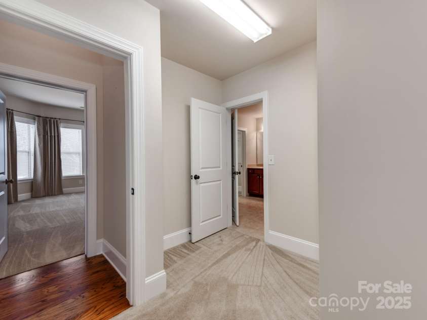 14700 Old Vermillion Drive, Huntersville, NC 28078.  MLS# CAR4265181, YatesRealty ID 17657. 