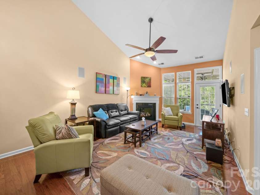 115 Inlet Point Drive, Fort Mill, SC 29708.  MLS# CAR4368782, YatesRealty ID 17658. 