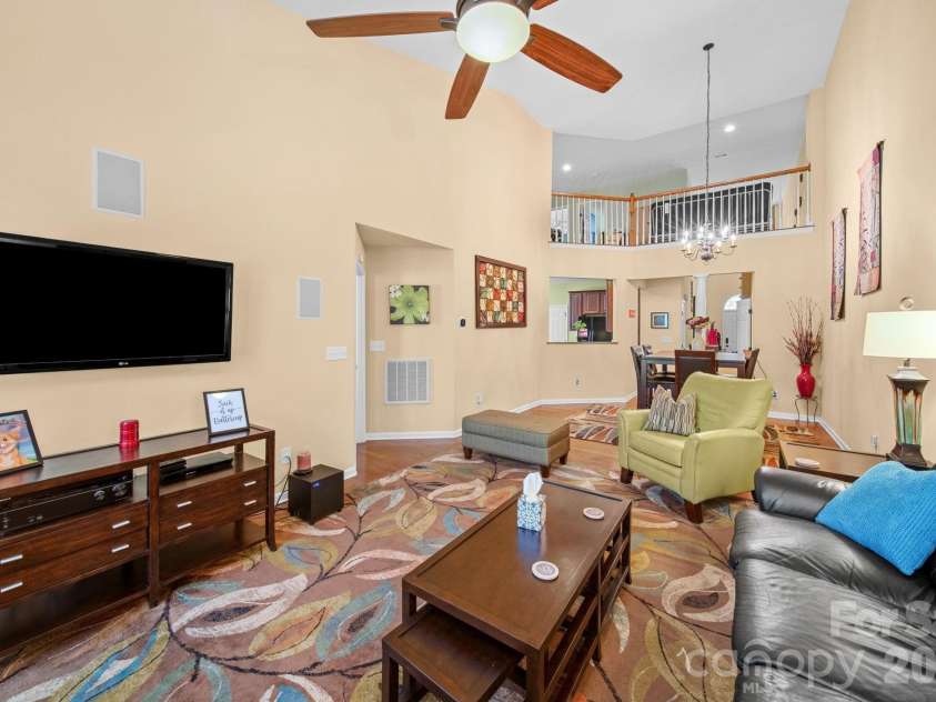 115 Inlet Point Drive, Fort Mill, SC 29708.  MLS# CAR4368782, YatesRealty ID 17658. 