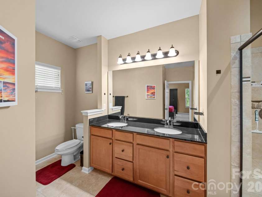 115 Inlet Point Drive, Fort Mill, SC 29708.  MLS# CAR4368782, YatesRealty ID 17658. 