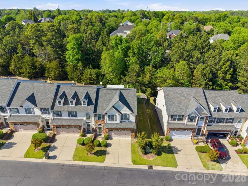 115 Inlet Point Drive, Fort Mill, SC 29708.  MLS# CAR4368782, YatesRealty ID 17658. 
